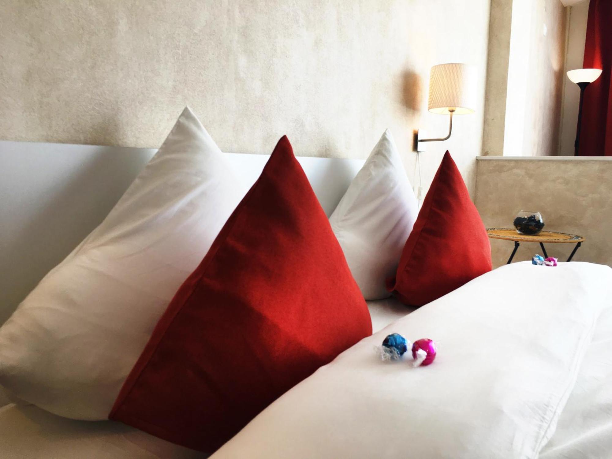 Csiki Hotel Миеркуря Чук Екстериор снимка