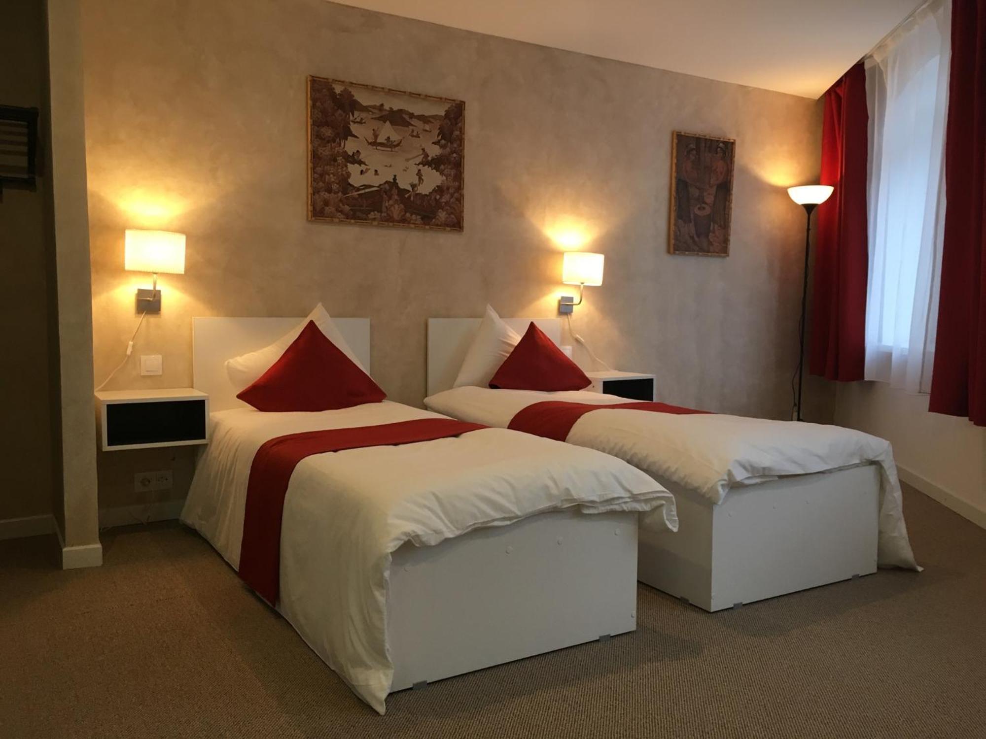 Csiki Hotel Миеркуря Чук Екстериор снимка