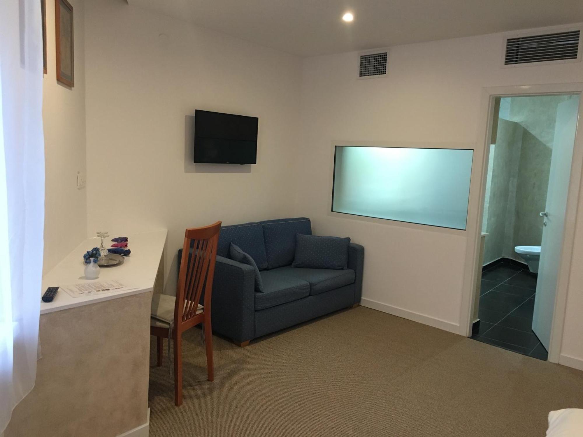 Csiki Hotel Миеркуря Чук Екстериор снимка